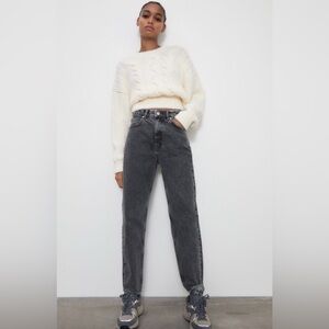 NWT ZARA CLASSIC MOM FIT HIGH RISE JEANS SZ-4